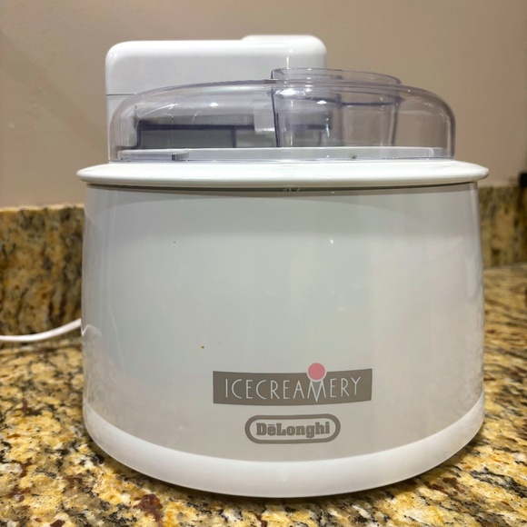 DeLonghi Ice Creamery Electric Ice Cream Maker IC8000 - Used Once Only! - Picture 1 of 5